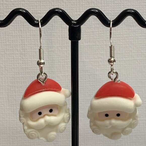Santa Earrings, Santa Claus Earring, Christmas Earrings, Gift Idea, Holiday - Picture 4 of 5